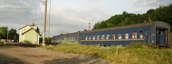 Morning arrival in Tovste  on overnight train from Lviv/Ternopil